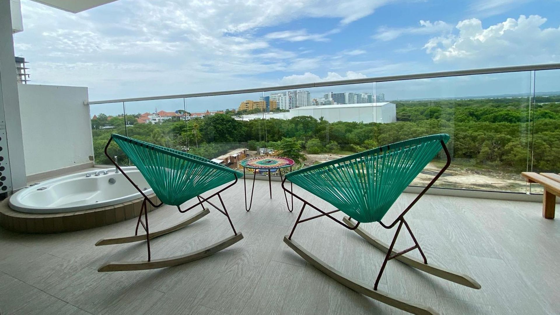 Martinique By Q * Cartagena