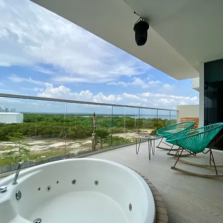 Martinique By Q * Cartagena